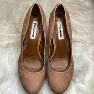 Used suede platform heels. Sexy!!